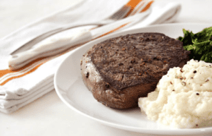 steak-and-cauliflower-potatoes-with-sautéed-spinach